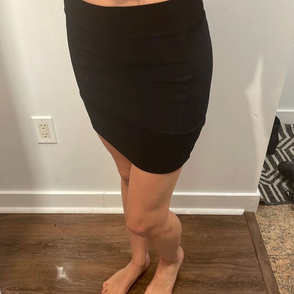 H&M Black Thick Skirt - Short Knit Skirt - Size 6 - Women’s Black Skirt Tight